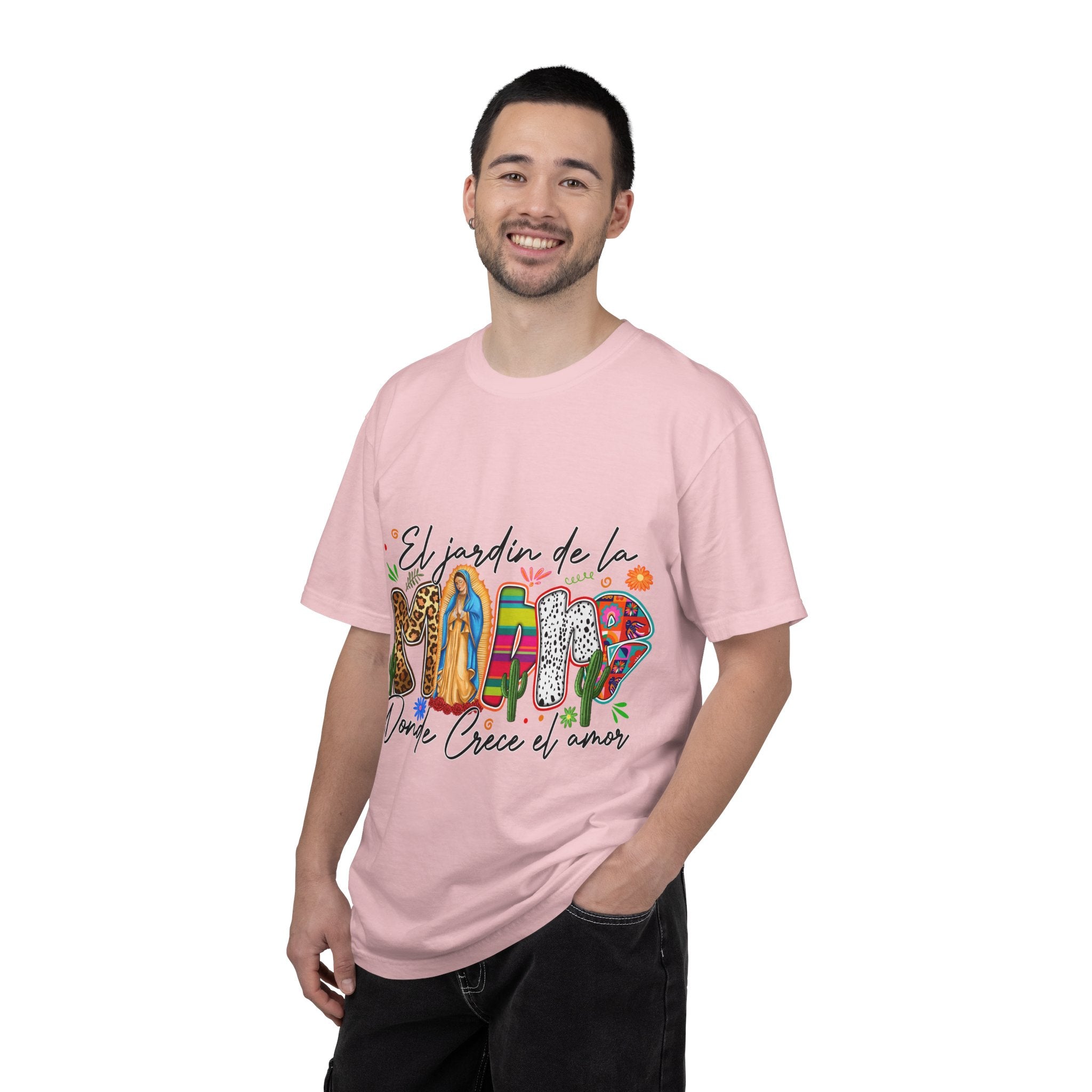 T-Shirt — "El jardín de la MAMÁ: Donde Crece el Amor" Floral &amp; Virgen de Guadalupe Design