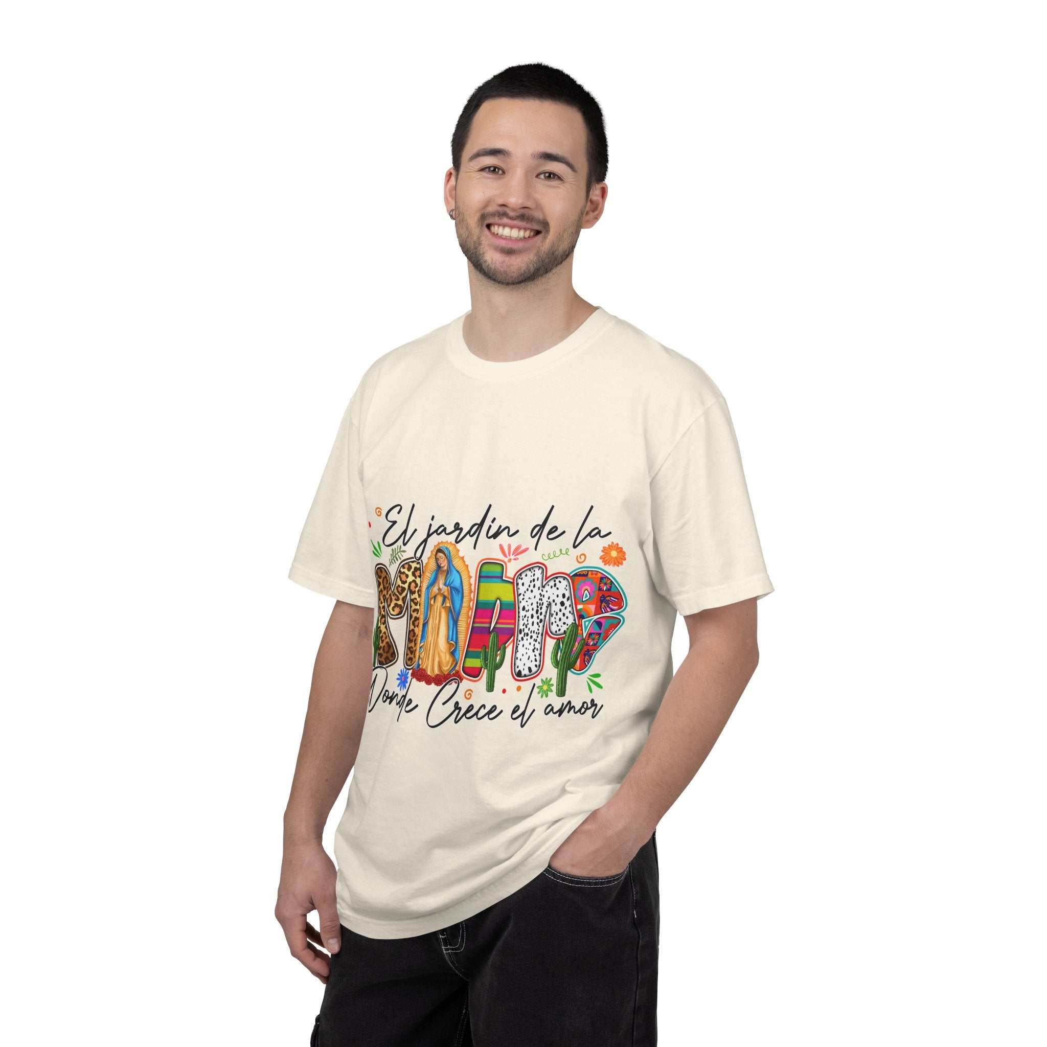 T-Shirt — "El jardín de la MAMÁ: Donde Crece el Amor" Floral &amp; Virgen de Guadalupe Design